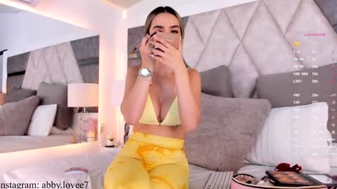 Gabriela   abby online show from 01-25-25, 02:03