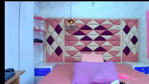  abby rouss online show from 09-16-25, 03:07