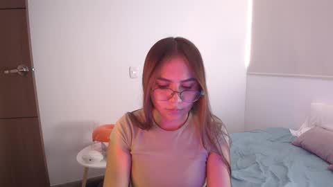 Snapshot of _abbyyyy_ chatting on 11-06-25, 04:19 abby 3 online show from 11-06-25, 04:19