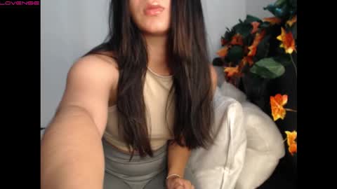 Snapshot of _abrill_20 chatting on 10-11-25, 08:51 _abrill_20 online show from 10-11-25, 08:51