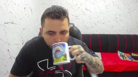 Snapshot of _ace_ventura chatting on 01-04-25, 04:23 ---- online show from 01-04-25, 04:23