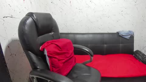 Snapshot of _ace_ventura chatting on 09-09-25, 05:18 ---- online show from 09-09-25, 05:18