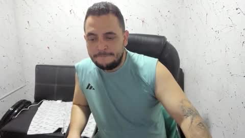 Snapshot of _ace_ventura chatting on 10-27-25, 05:17 ---- online show from 10-27-25, 05:17