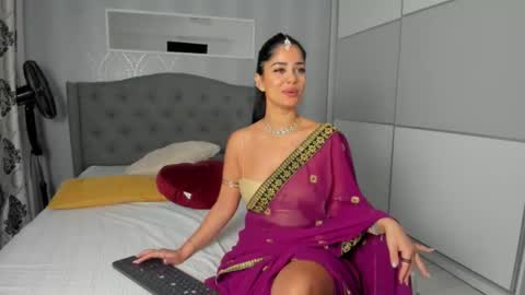 Adelle online show from 10-04-25, 11:30