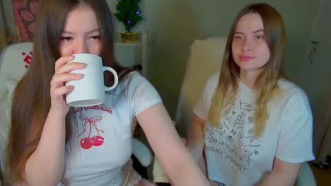 Emy online show from 01-11-25, 01:37