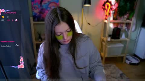 Emy online show from 03-05-25, 02:46