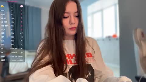 Emy online show from 10-16-25, 06:47