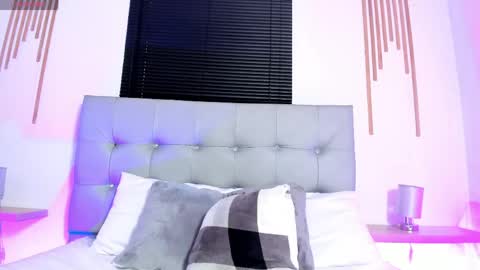 _aithanaa_ online show from 04-19-26, 06:10