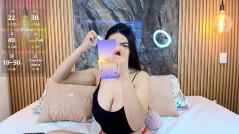 Snapshot of _alanajones_ chatting on 11-21-25, 01:32 ALANA online show from 11-21-25, 01:32