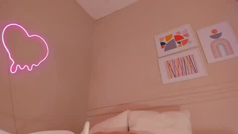 _aleja_x online show from 09-15-25, 11:43