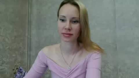Snapshot of _alex1819 chatting on 06-15-26, 06:59 _alex1819 online show from 06-15-26, 06:59