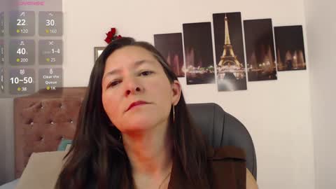 _alice_horny_ online show from 01-22-25, 07:56