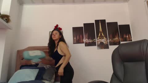 _alice_horny_ online show from 02-08-25, 01:22