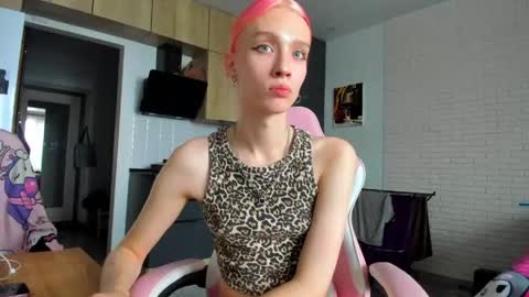 Gaylord online show from 04-28-26, 01:38