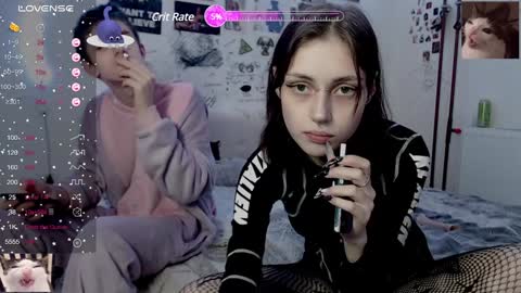 Charlotte and Alex online show from 02-02-25, 03:17