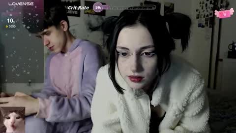 Charlotte and Alex online show from 11-04-25, 08:30