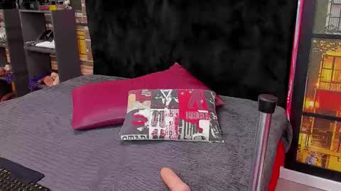 Alison online show from 09-20-25, 01:28