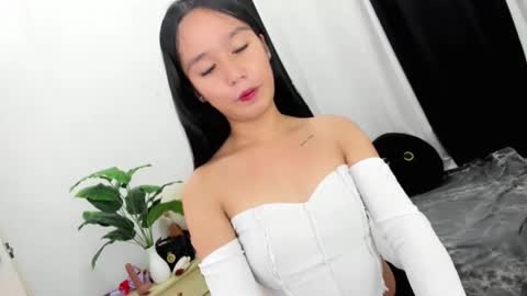 Snapshot of _althea69_ chatting on 11-06-25, 01:06 Thea online show from 11-06-25, 01:06