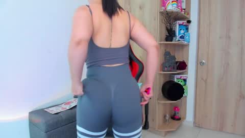 AMANDA online show from 10-05-25, 05:11