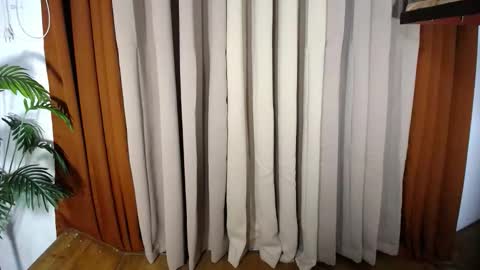 Amy online show from 10-19-25, 12:17