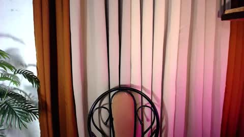 Amy online show from 11-08-25, 08:03