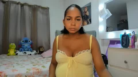 Snapshot of _analia chatting on 05-08-26, 12:38 Analia online show from 05-08-26, 12:38