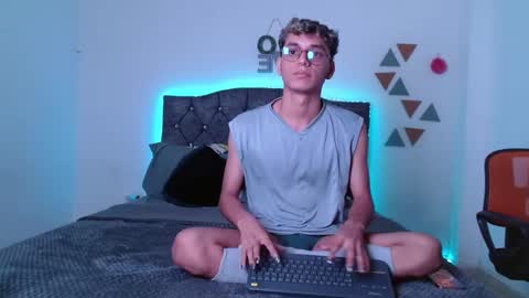 Andres online show from 01-14-25, 07:11