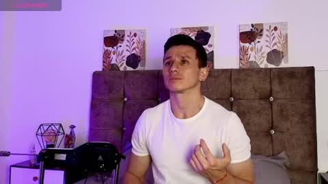 _andrewfalcon2 online show from 11-03-25, 06:42