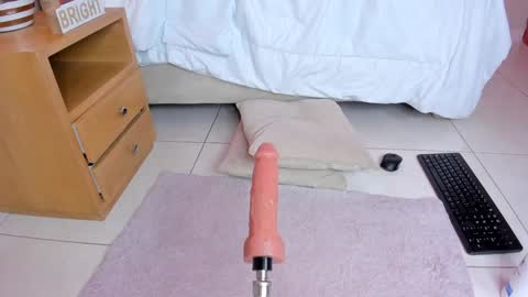 Snapshot of _angela_x chatting on 12-31-24, 02:36 ngela online show from 12-31-24, 02:36