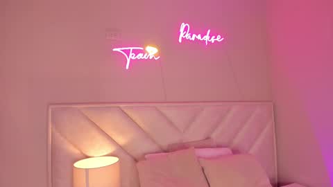 Snapshot of _angela_x chatting on 02-11-25, 06:01 ngela online show from 02-11-25, 06:01