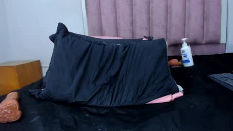 Any online show from 03-10-25, 10:34