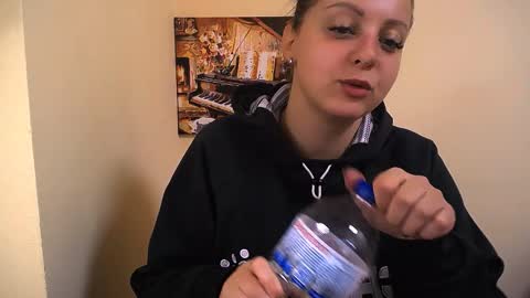 Anna online show from 10-10-25, 06:34