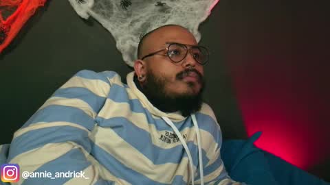 Snapshot of _annie_andrick_ chatting on 10-24-25, 01:18 Annie Andrick online show from 10-24-25, 01:18