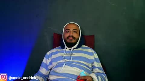 Snapshot of _annie_andrick_ chatting on 11-19-25, 01:11 Annie Andrick online show from 11-19-25, 01:11