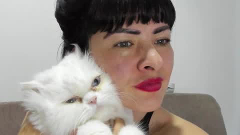 antonia online show from 02-05-25, 11:06