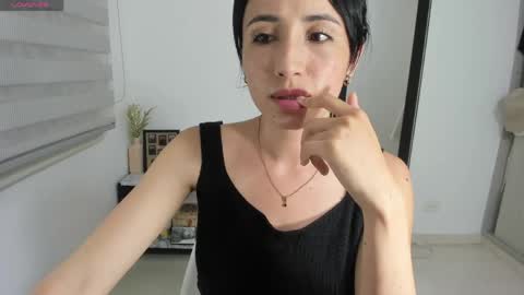 Snapshot of _arianna_hot22 chatting on 05-20-26, 01:23 Arianna online show from 05-20-26, 01:23
