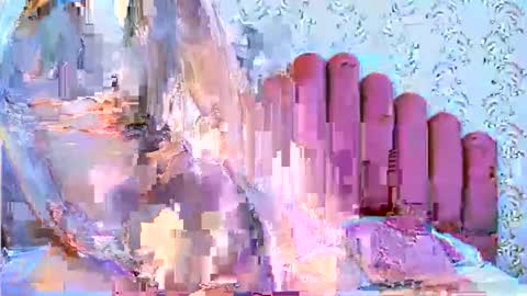 Snapshot of _ariannacruz chatting on 11-30-25, 10:36 Queen Cruz online show from 11-30-25, 10:36