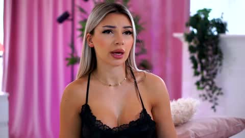 Arielle online show from 12-23-24, 09:59