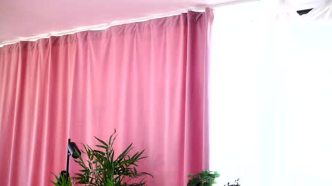 Arielle online show from 01-04-25, 12:05