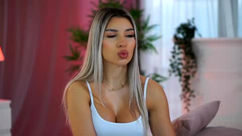 Arielle online show from 01-22-25, 07:35