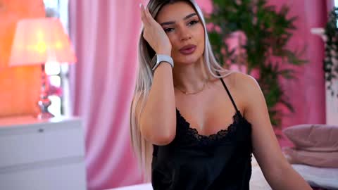 Arielle online show from 02-04-25, 12:55