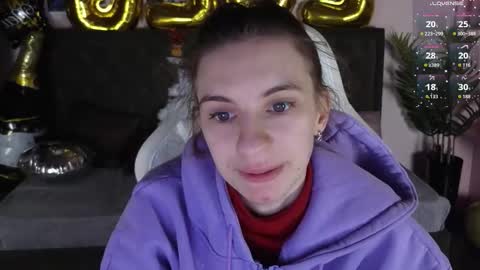 _ash_leyy_ online show from 12-17-25, 01:33