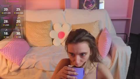 Snapshot of _ash_leyy_ chatting on 05-15-26, 01:23 _ash_leyy_ online show from 05-15-26, 01:23