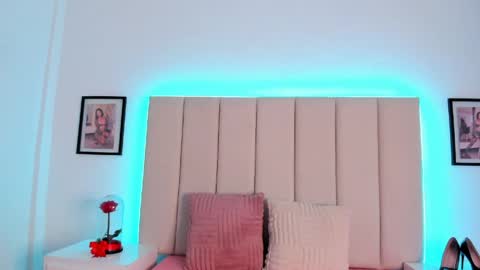 _aurora_collins_ online show from 04-06-26, 02:07