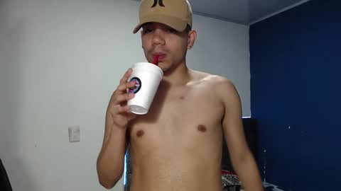 Snapshot of _austinmoon chatting on 03-29-26, 04:45 _austinmoon online show from 03-29-26, 04:45