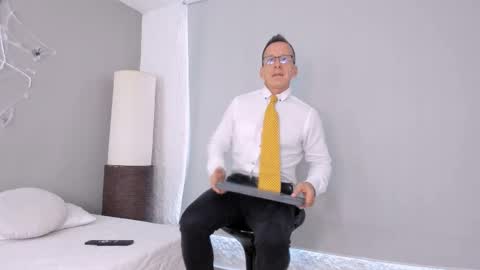 _axelking_ online show from 10-28-25, 11:36