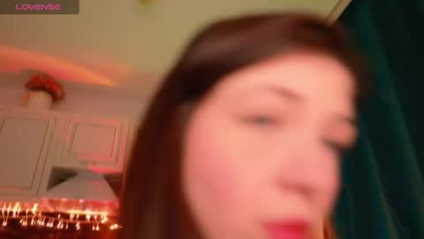 Snapshot of _axolot_ chatting on 12-04-24, 02:31 Olivia online show from 12-04-24, 02:31