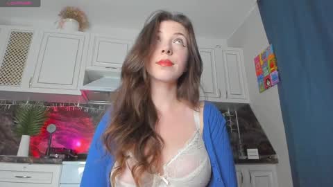 Snapshot of _axolot_ chatting on 12-20-24, 10:32 Olivia online show from 12-20-24, 10:32