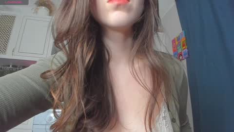 Snapshot of _axolot_ chatting on 01-22-25, 02:04 Olivia online show from 01-22-25, 02:04