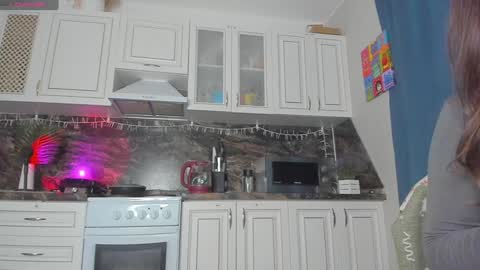 Snapshot of _axolot_ chatting on 01-22-25, 10:26 Olivia online show from 01-22-25, 10:26